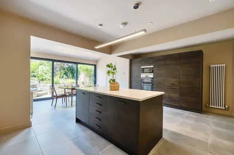 5 Bedroom Townhouse For Sale City Centre