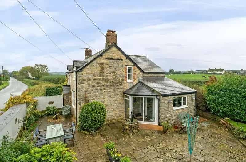 4 Bed House with Annexe for Sale