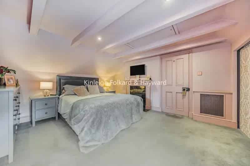 Victorian Coach House Renovation Near Chislehurst Station