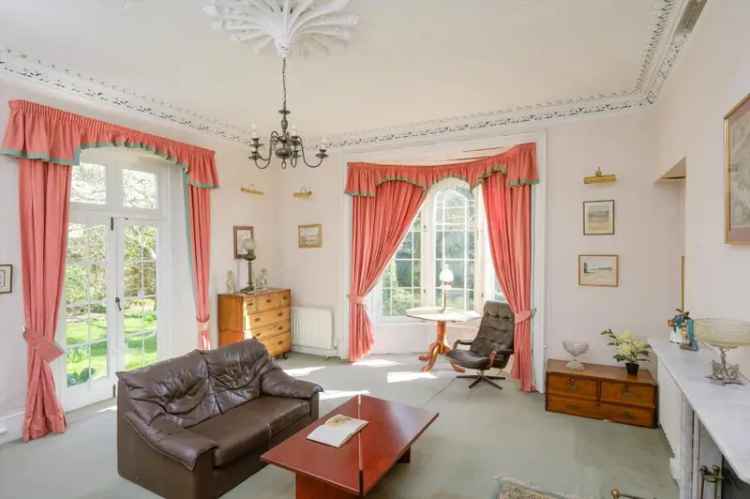 7 Bedroom Semi-Detached House For Sale