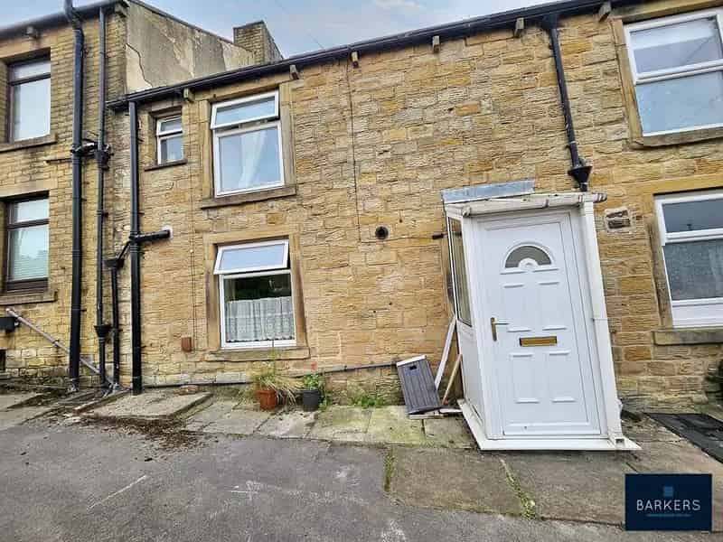 2 Bedroom Terraced House for Sale in Birkenshaw