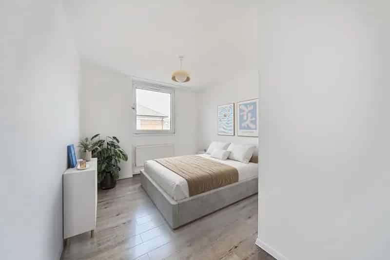 Fulham 2 Bed Flat 852 sq ft Split Level