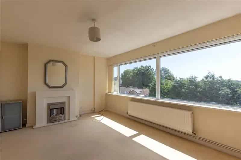 2 Bedroom Maisonette for Sale in Westbury on Trym