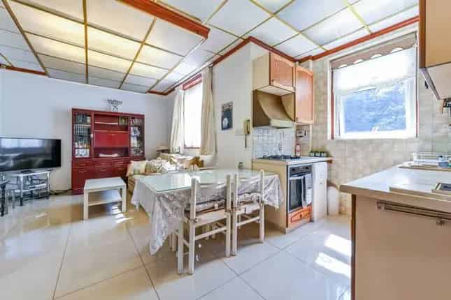 5 Bedroom House for Sale in Manor House London