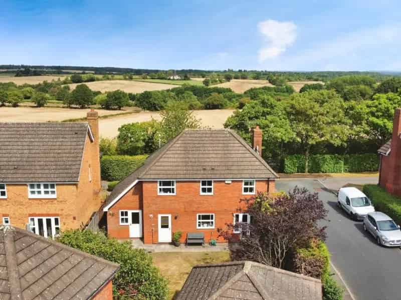 4 bedroom House
 For Sale