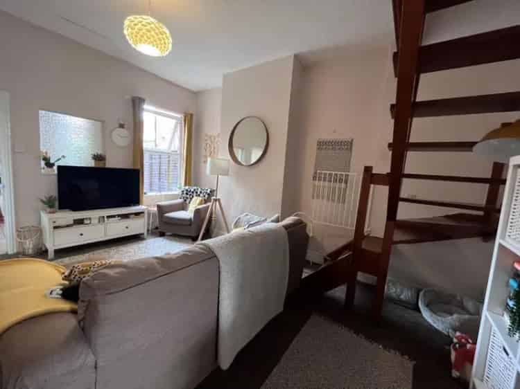 3 Bedroom Victorian House To Let