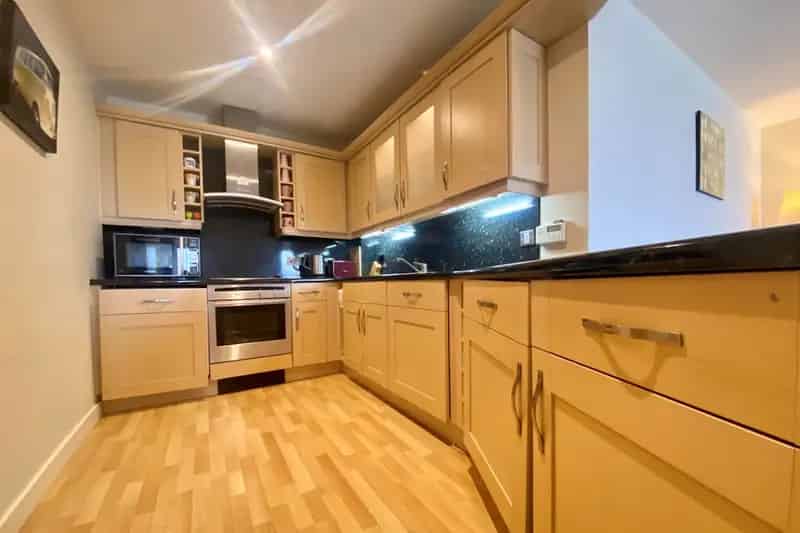 2 Bed Executive Apartment Salford Quays Panoramic Views