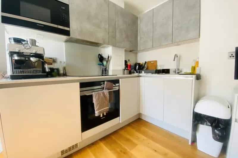 One Bedroom Apartment Near WGC Town Centre