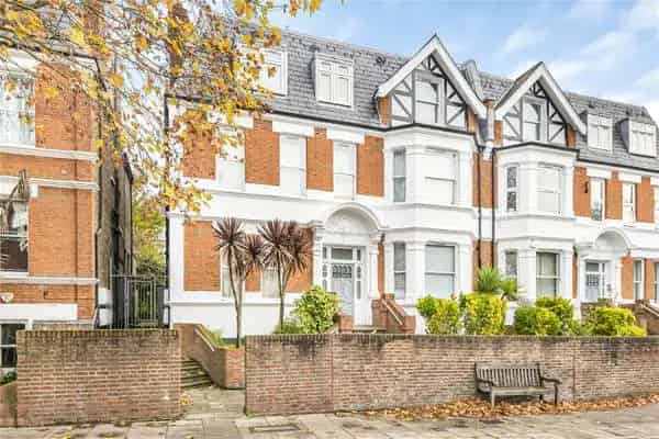 Finchley Road, London, NW3 7AG | Property for sale | Savills