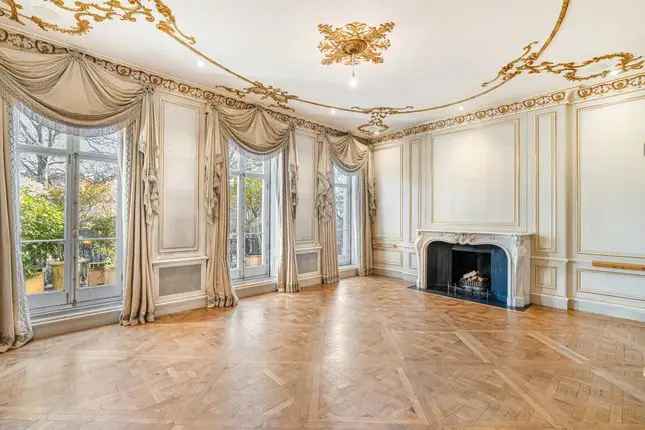 Eaton Square Belgravia House 8816 sq ft Luxurious Home