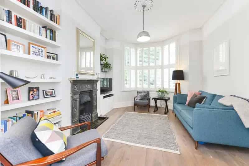 2 Bedroom House near Queens Park