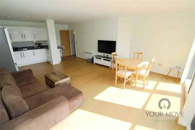 2 Bedroom Flat for Sale near Bedford Town Centre