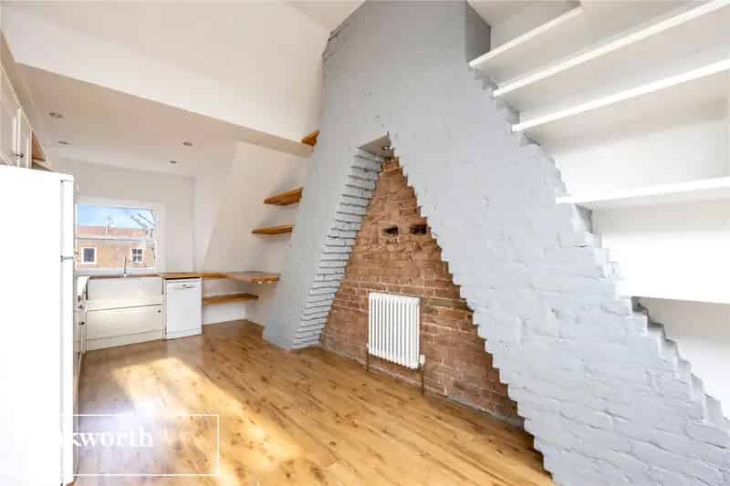 3 Bedroom Split Level Apartment Hove Roof Terrace Near Station