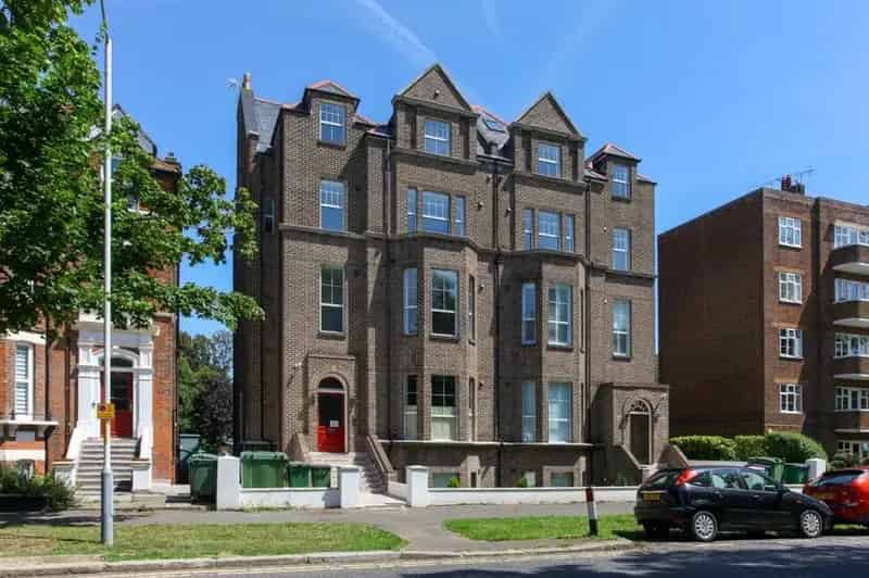 2 Bedroom Apartment for Sale Folkestone Kent