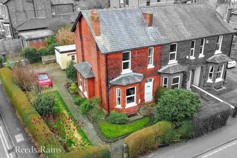 3 Bedroom End Terrace House for Sale in Sale Greater Manchester