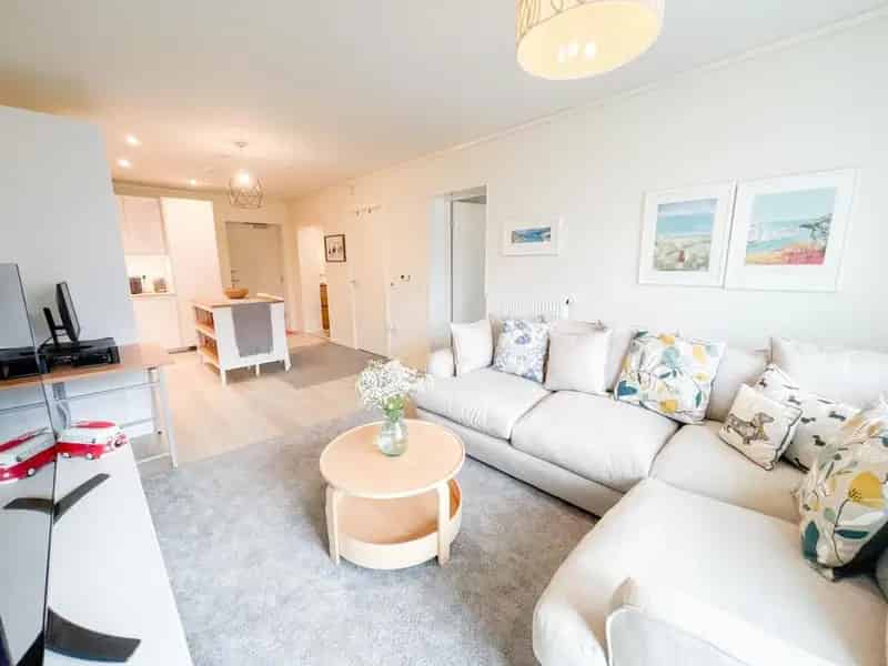 1 Bedroom Apartment for Sale