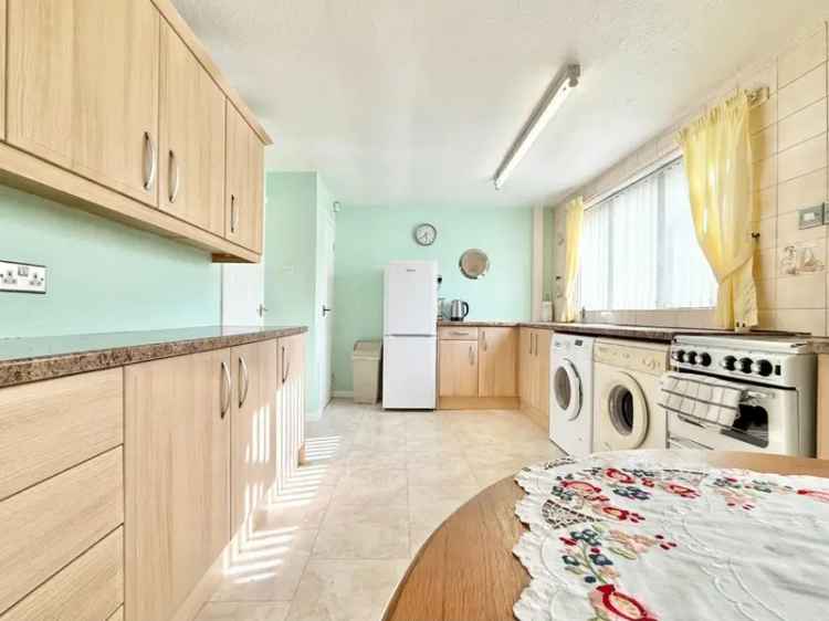 3 Bedroom House For Sale Royston Barnsley