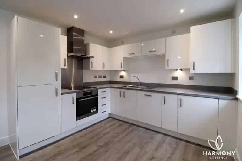 2 Bedroom Apartment with Allocated Parking