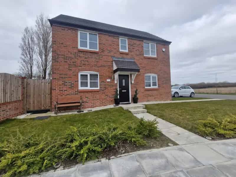 3 Bed Detached House For Sale