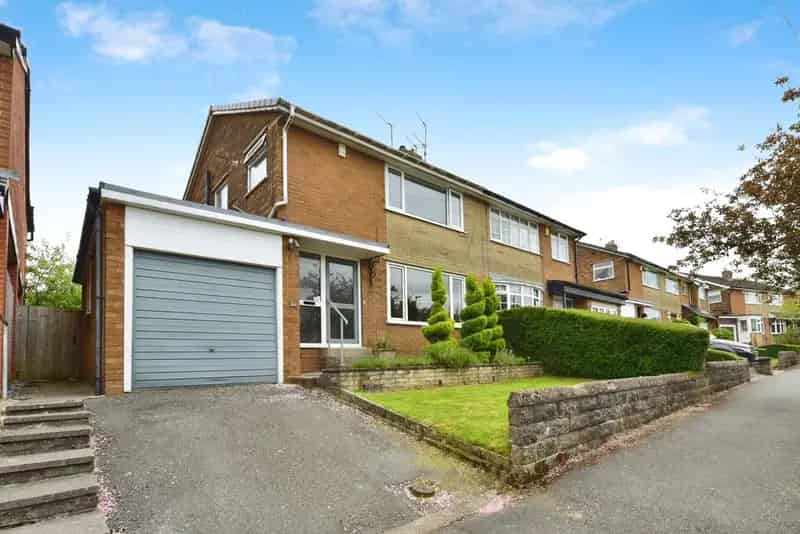 3 Bedroom Semi Detached House for Sale Sheffield S10