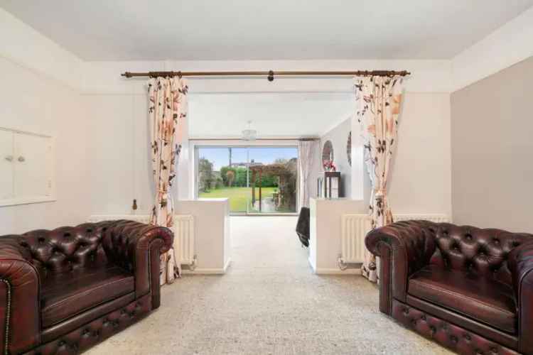 3 Bedroom Detached Bungalow for Sale in Basingstoke