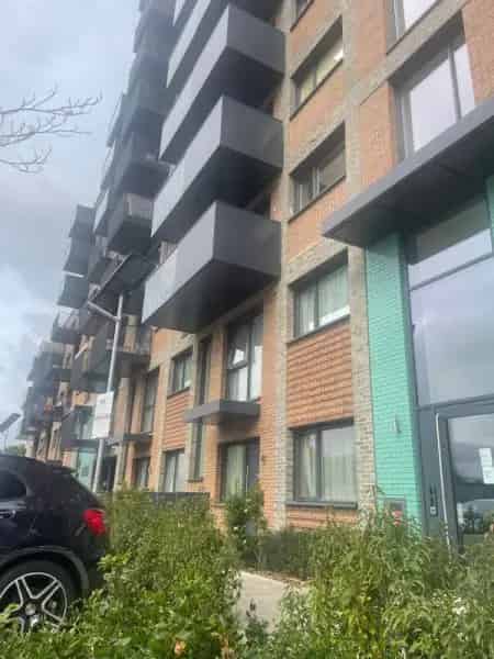 2 Double Bedroom Flat Near Heathrow Airport