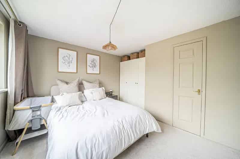 4 Bed Semi-Detached House for Sale in Kingsclere