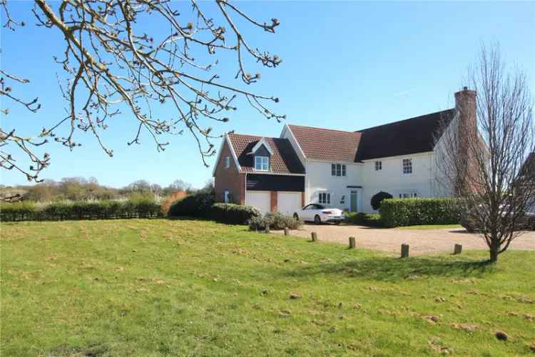 4 Bedroom House in Poringland Spacious Family Home with Large Garden