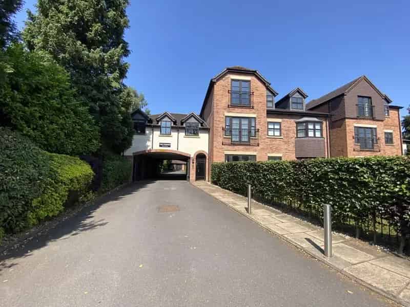 2 Bedroom Apartment to Rent Solihull