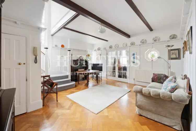 6 Bedroom House for Sale in West Hampstead