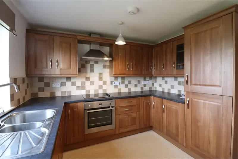 2 Bed Flat Ground Floor with Loch Views