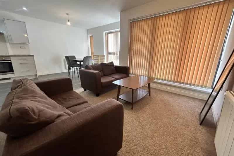 2 Bed City Centre Apartment Zero Deposit Available