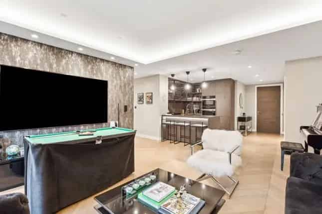 Flat for sale in Cleveland Street, London W1T