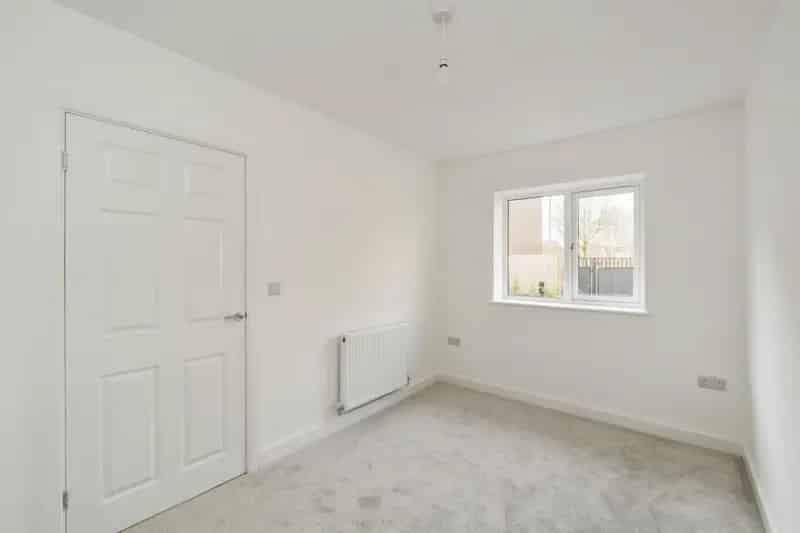 2 bedroom Bungalow
 To Let