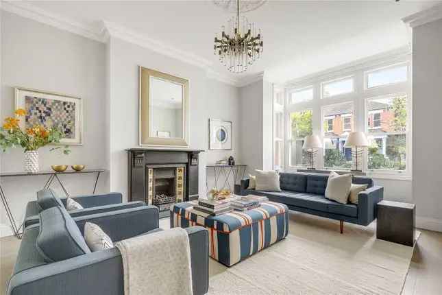 Semi Detached House for Sale in Abbeville Village London