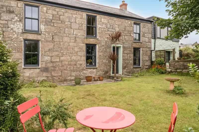 5 Bedroom Detached House for Sale in Pendeen