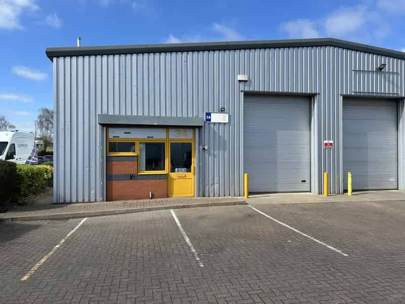 Metal Clad Industrial Unit with Office Space and Loading Bay
