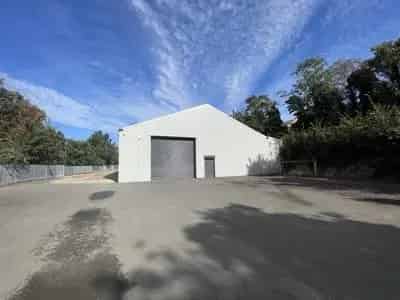 Refurbished Industrial Unit with Redevelopment Potential Near M25