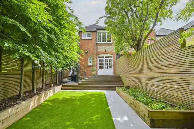 Five Bedroom House for Sale in Muswell Hill London