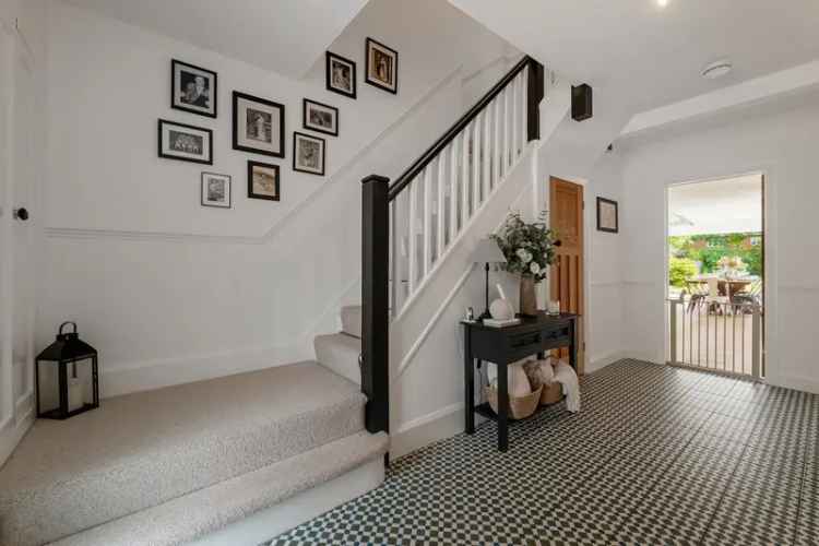 4 Bedroom Detached House for Sale in Dunchurch