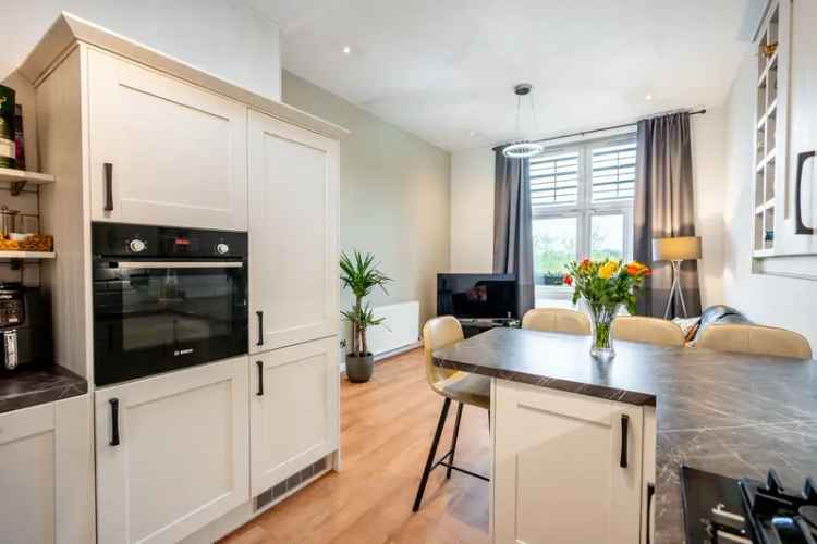 Stunning 2-Bedroom Riverside Apartment in Stirling