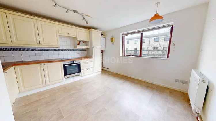 2 Bedroom Flat House to Rent Devonport