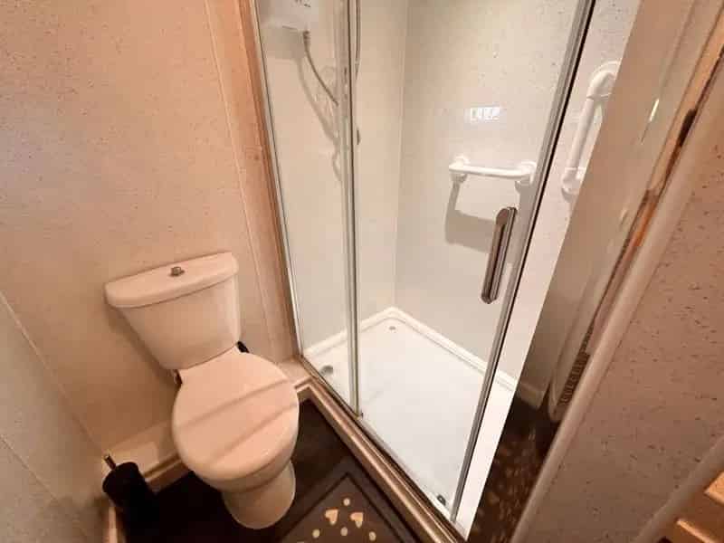 3 Bedroom Detached Bungalow House to Rent
