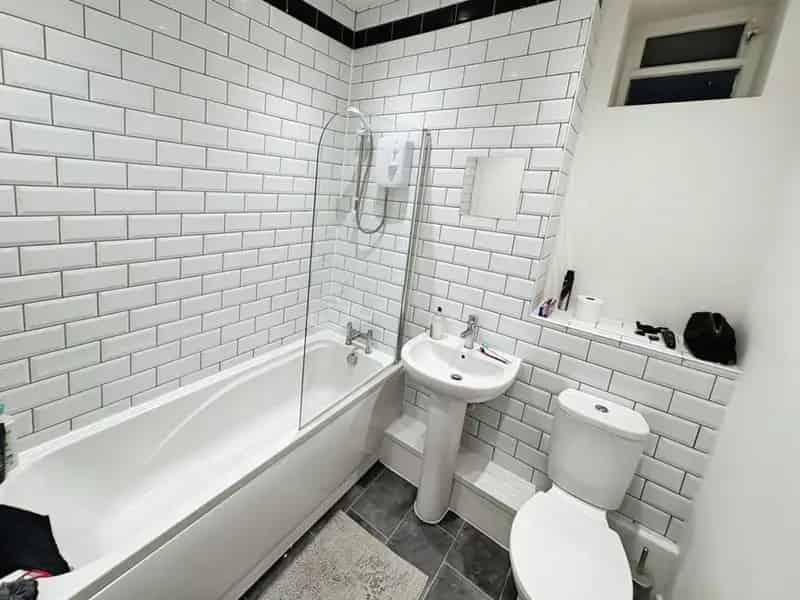 2 Bedroom Flat to Rent Huddersfield HD1 Near University