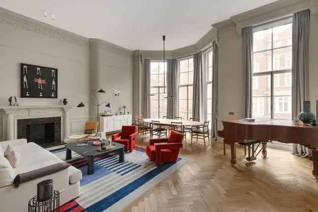 Flat for Sale in Pont Street, London SW1X
