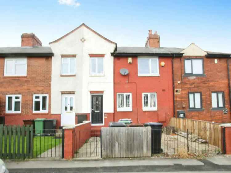 3 Bedroom Terraced House with Garden and Off-Street Parking