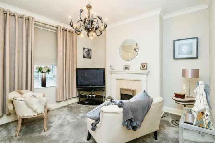 Spacious Two Double Bedroom Mid Terrace House in Guiseley