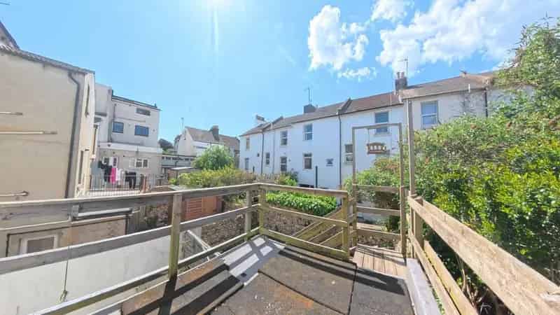2 Bedroom Maisonette to Rent