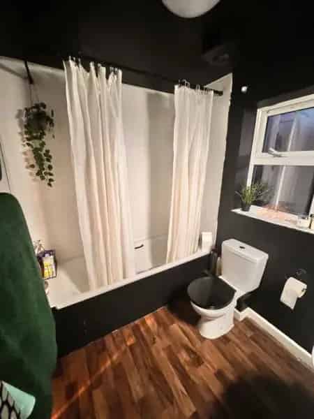2 Bed New Build House Near School and Shops