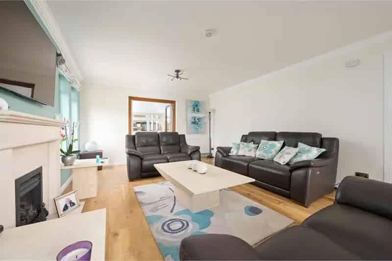 4 Bed Detached House Dunfermline 3 Reception Rooms